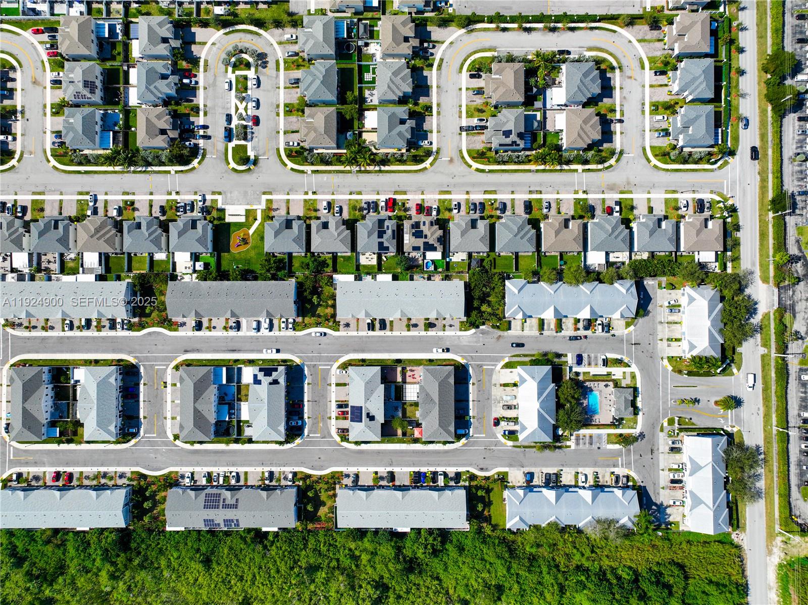 1720 3 / 3 1488 sq. ft. $ 2025-12-03 0 Photo