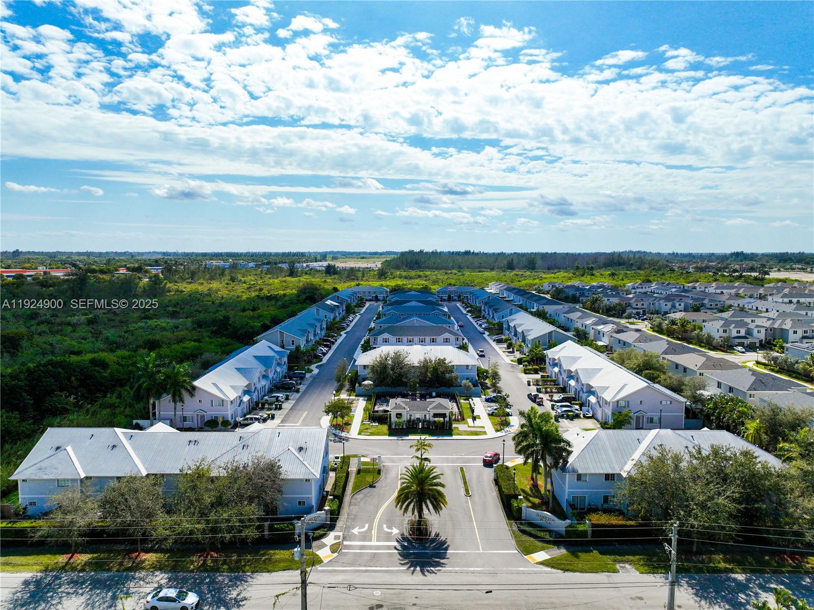 1720 3 / 3 1488 sq. ft. $ 2025-12-03 0 Photo