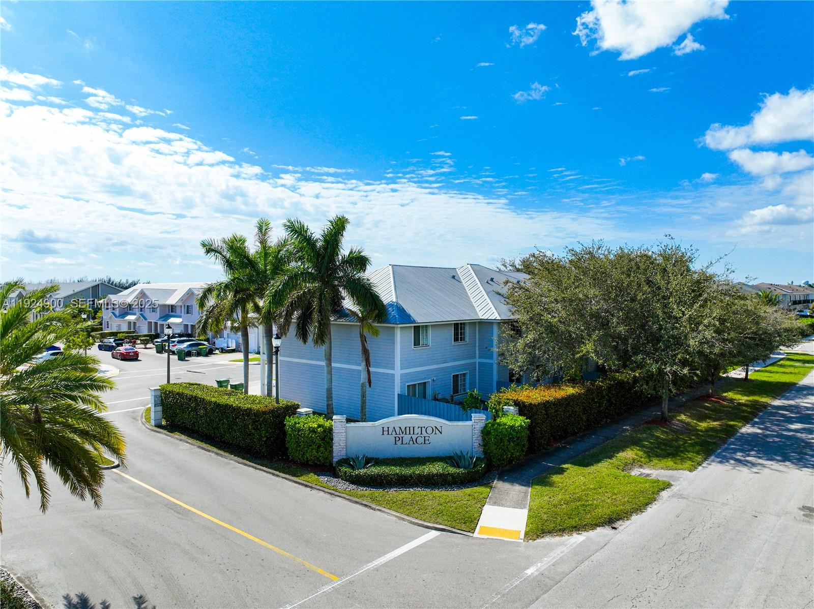 1720 3 / 3 1488 sq. ft. $ 2025-12-03 0 Photo