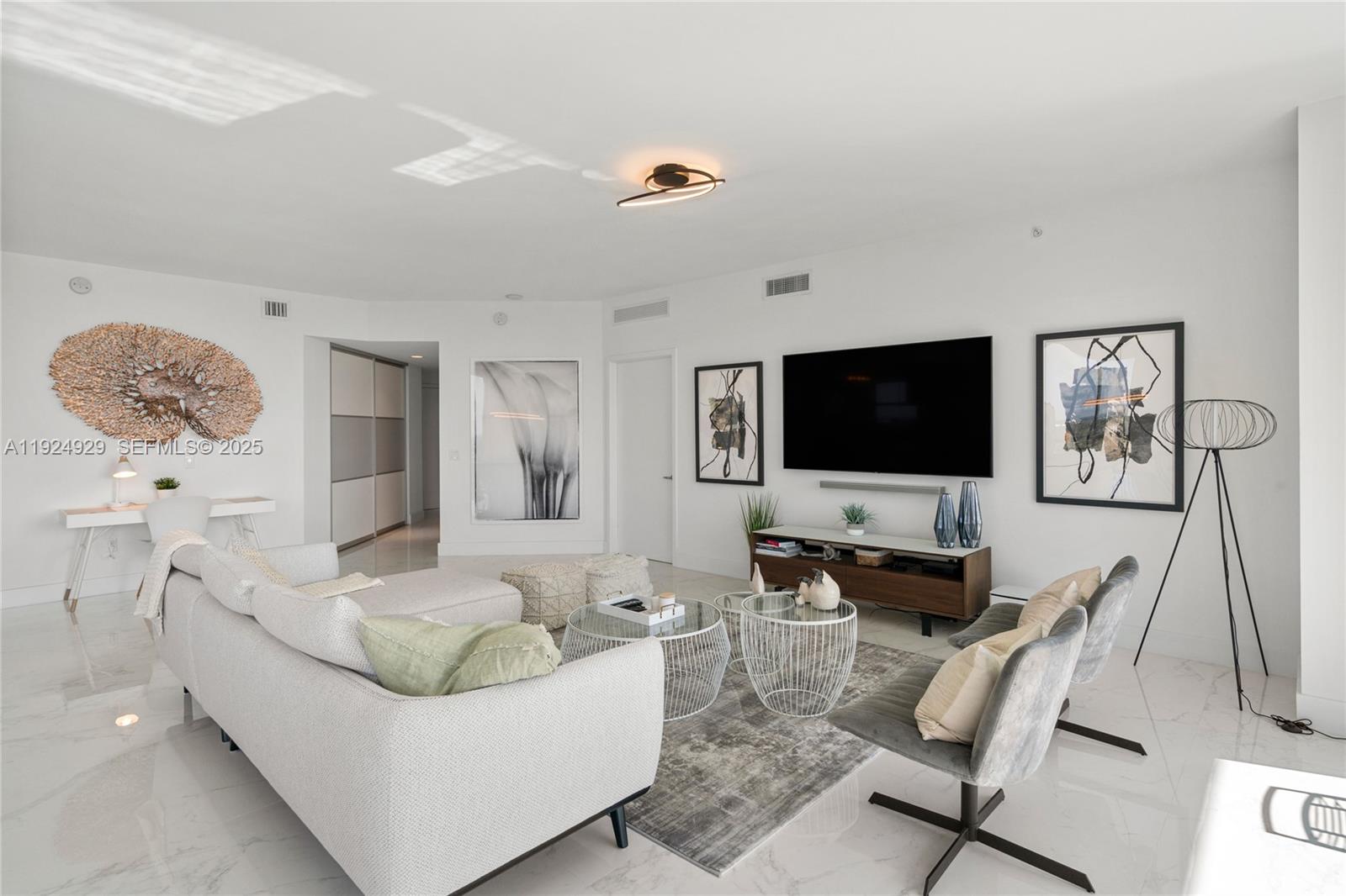 Photo of 17111 Biscayne Blvd  #2002, North Miami Beach, Florida, 33160 - 