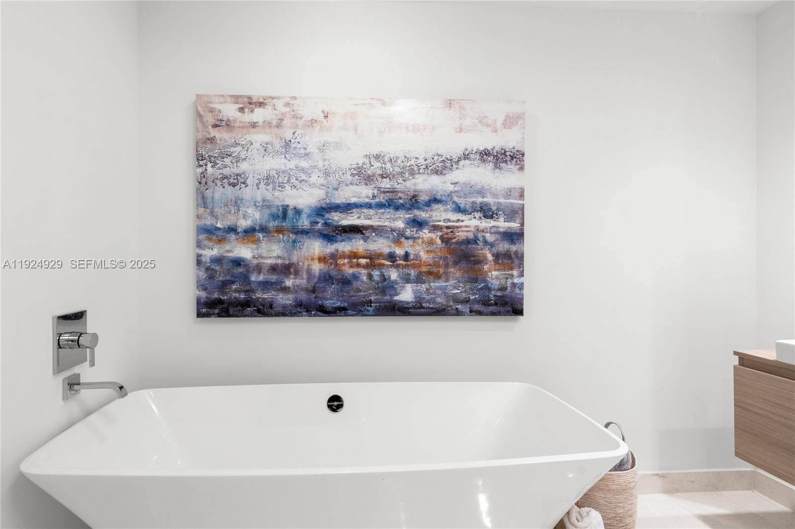 Photo of 17111 Biscayne Blvd  #2002, North Miami Beach, Florida, 33160 - 