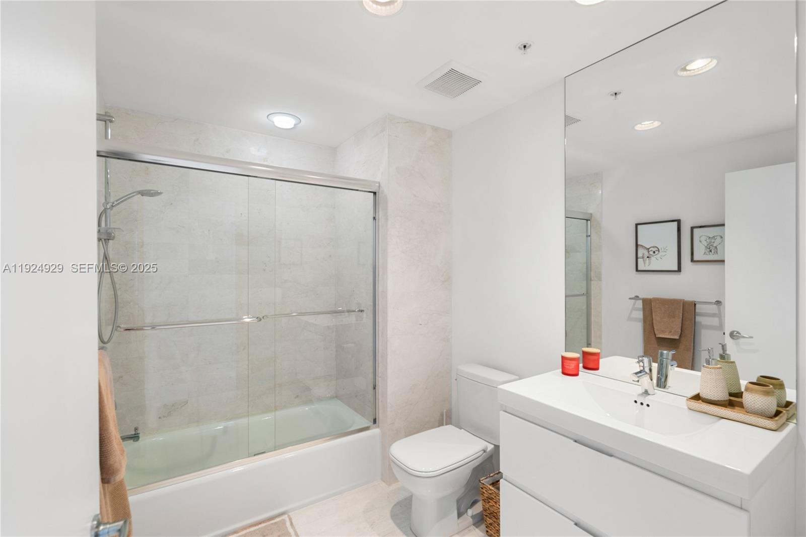 Photo of 17111 Biscayne Blvd  #2002, North Miami Beach, Florida, 33160 - 