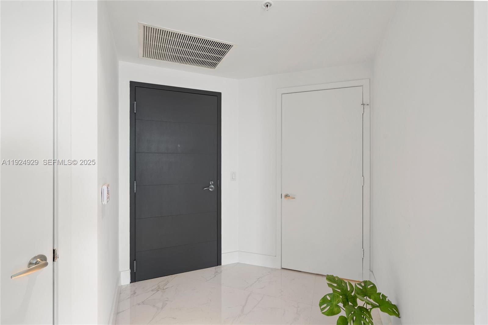 Photo of 17111 Biscayne Blvd  #2002, North Miami Beach, Florida, 33160 - 