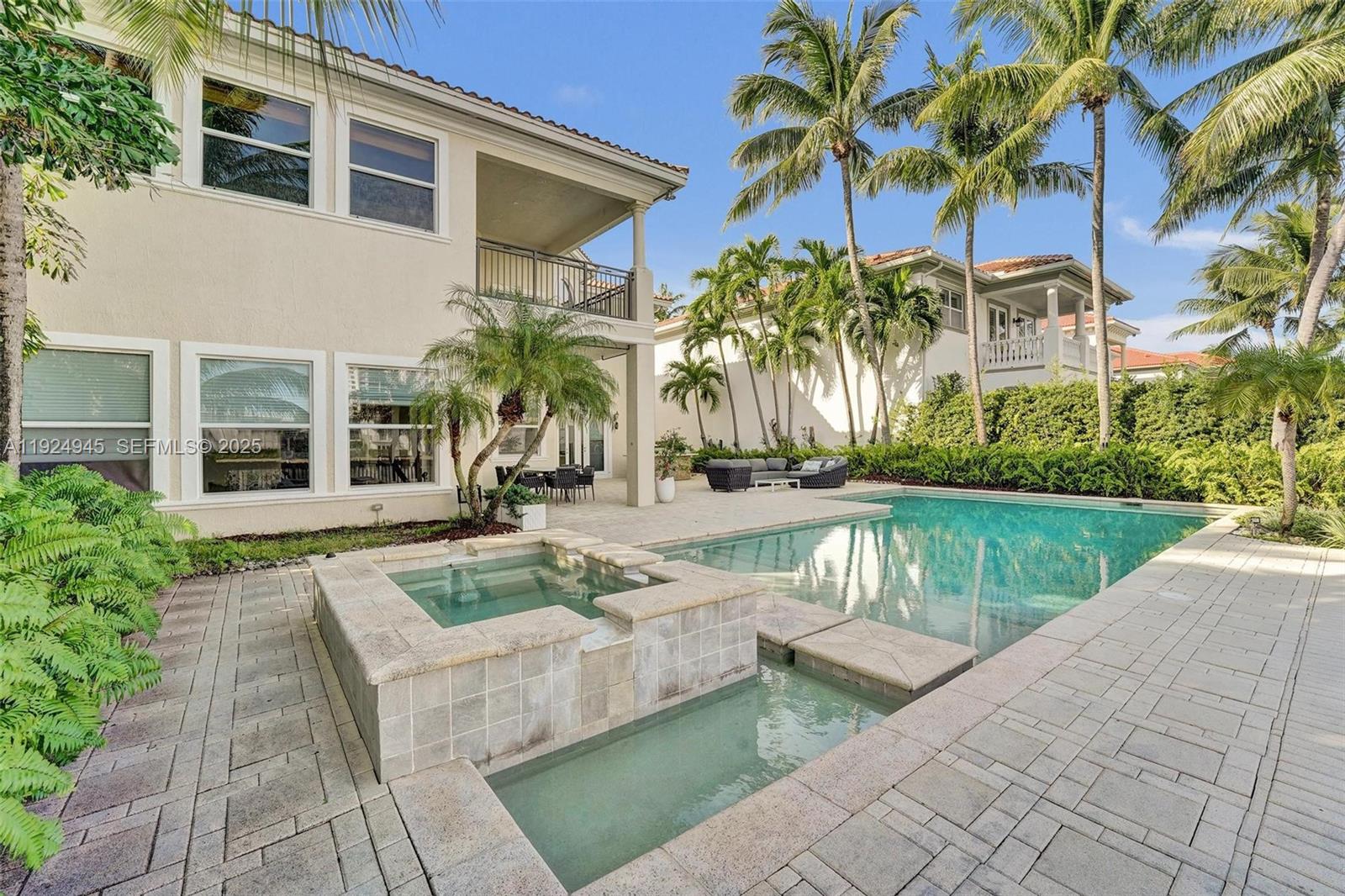 Photo of 1575 Windjammer Way (1575), Hollywood, Florida, 33019 -