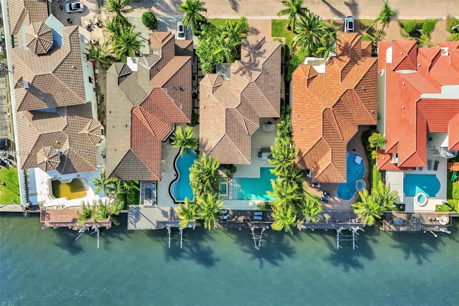 Photo of 1575 Windjammer Way (1575), Hollywood, Florida, 33019 -