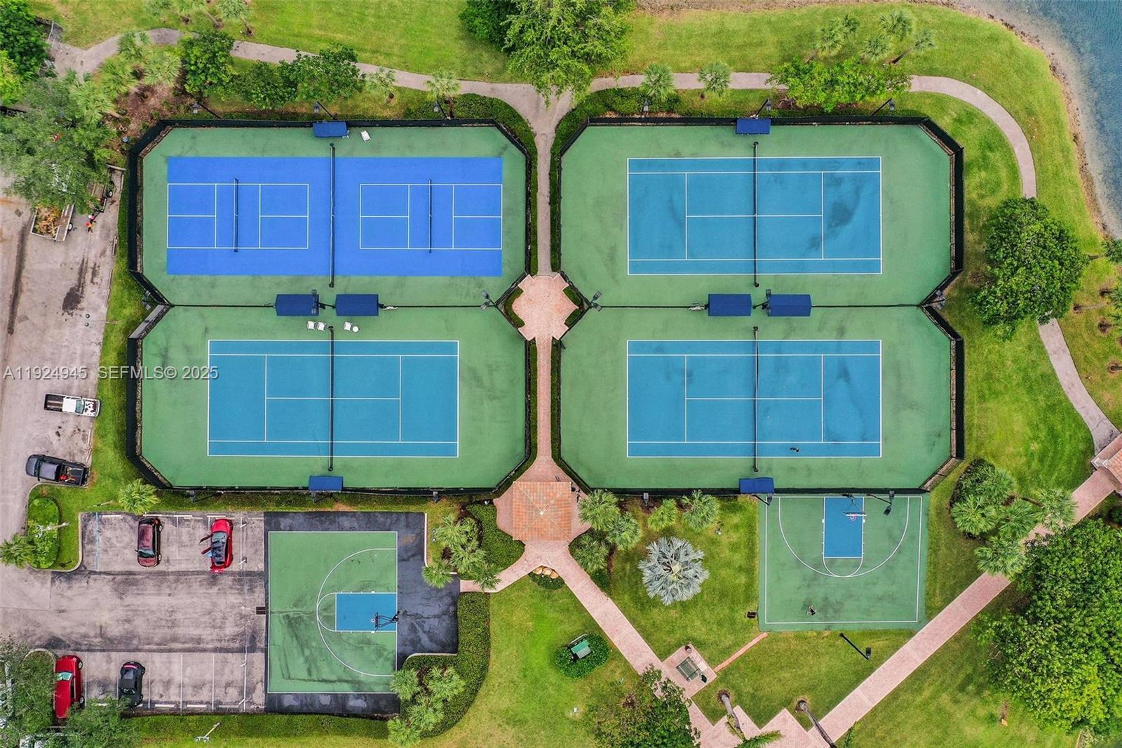 Photo of 1575 Windjammer Way (1575), Hollywood, Florida, 33019 -