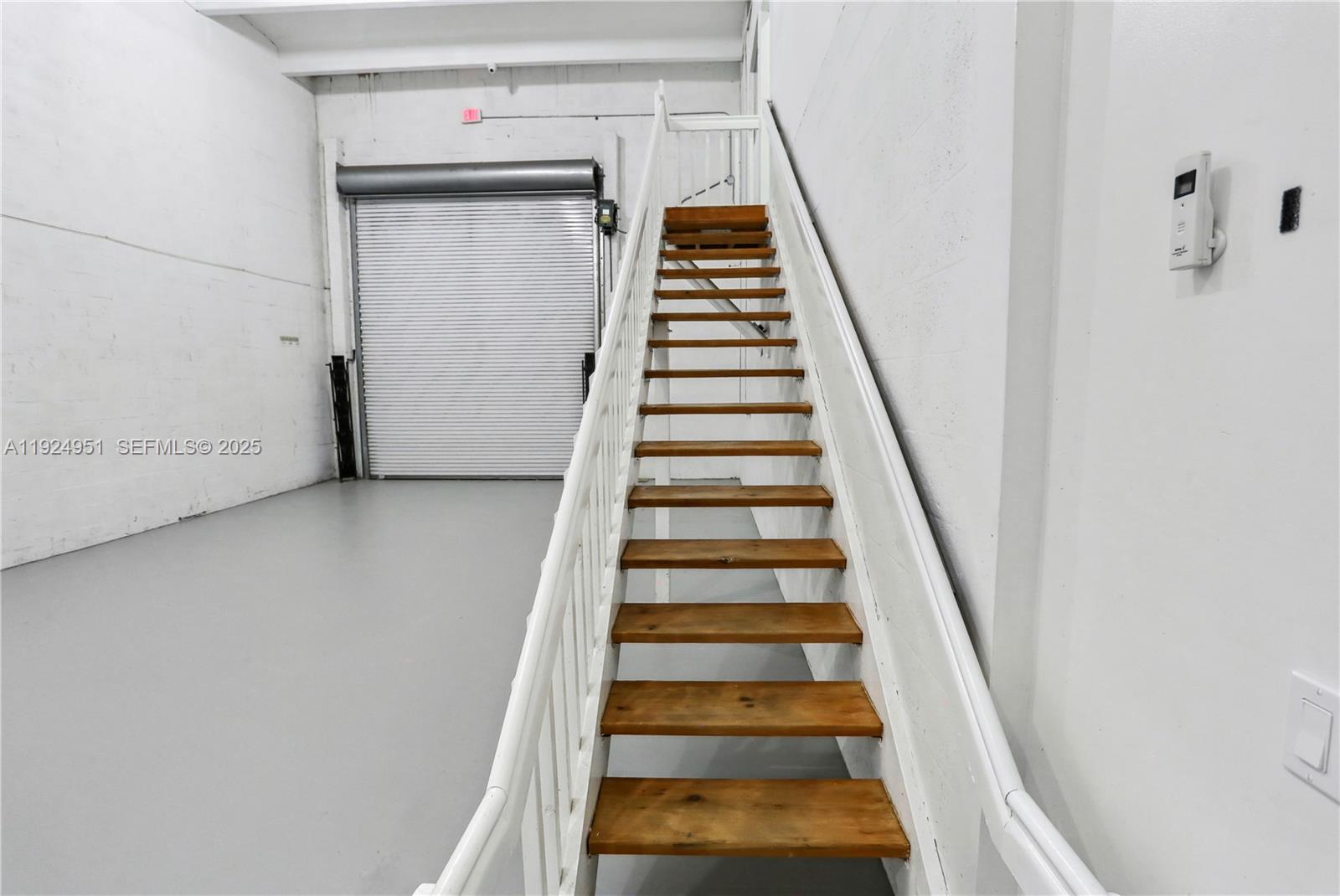 Ver detalles 3053 / sq. ft. $ 2025-12-04 0 foto