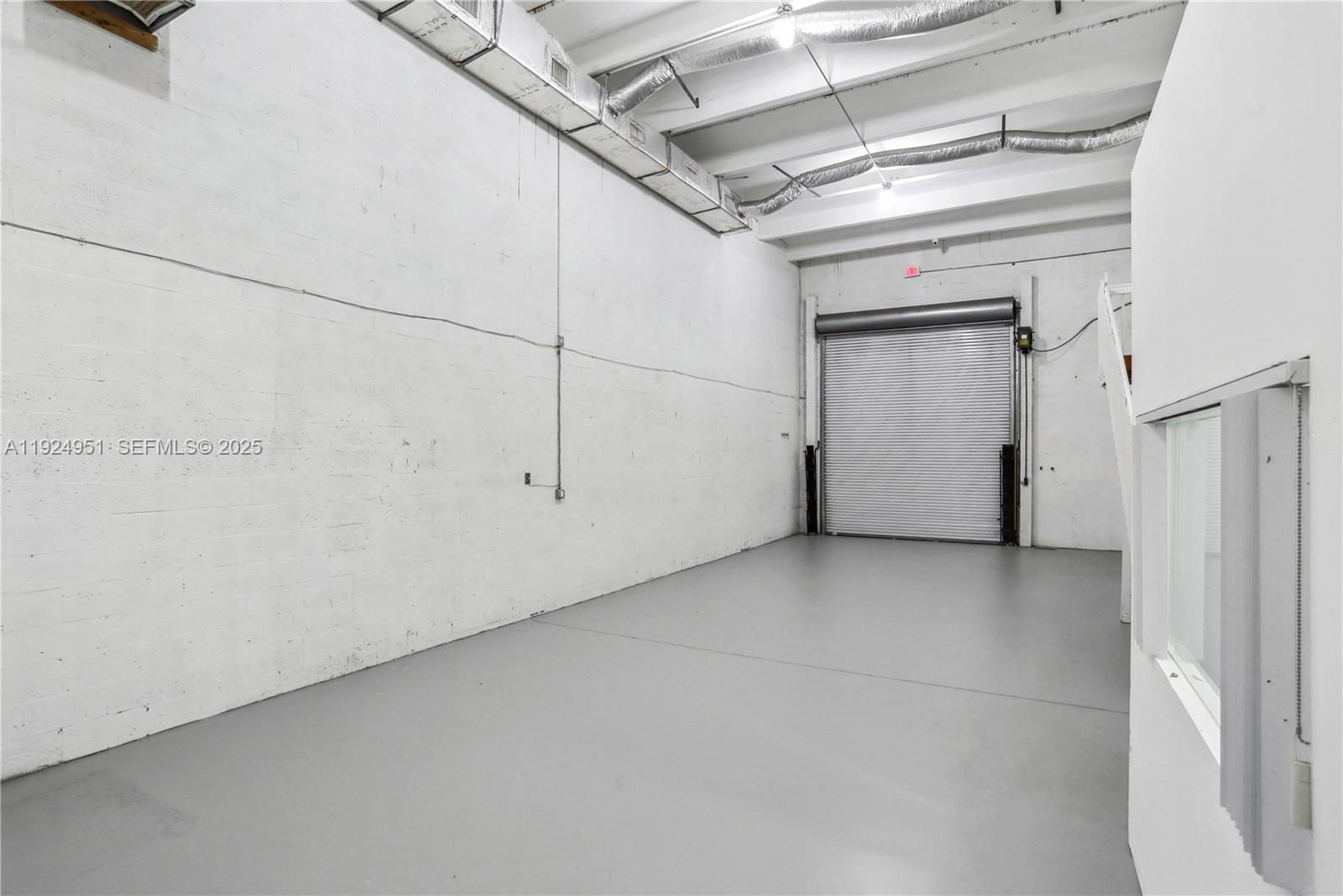 Ver detalles 3053 / sq. ft. $ 2025-12-04 0 foto