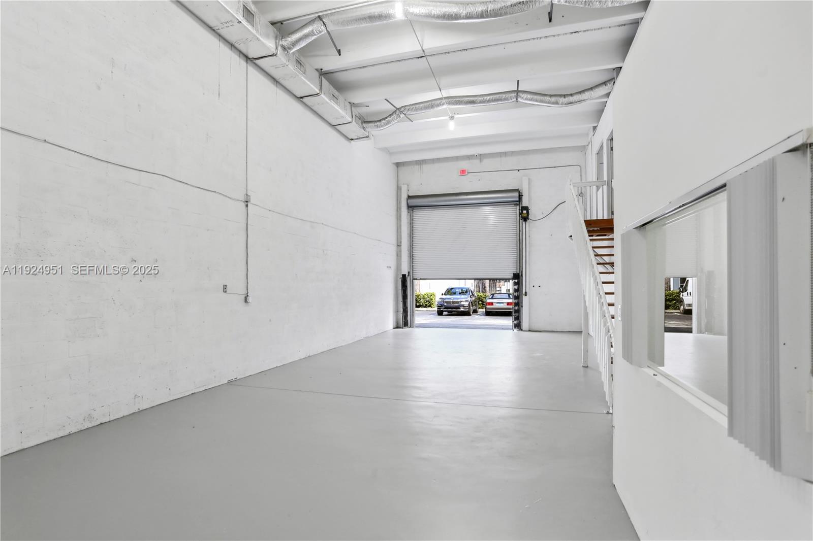 Ver detalles 3053 / sq. ft. $ 2025-12-04 0 foto