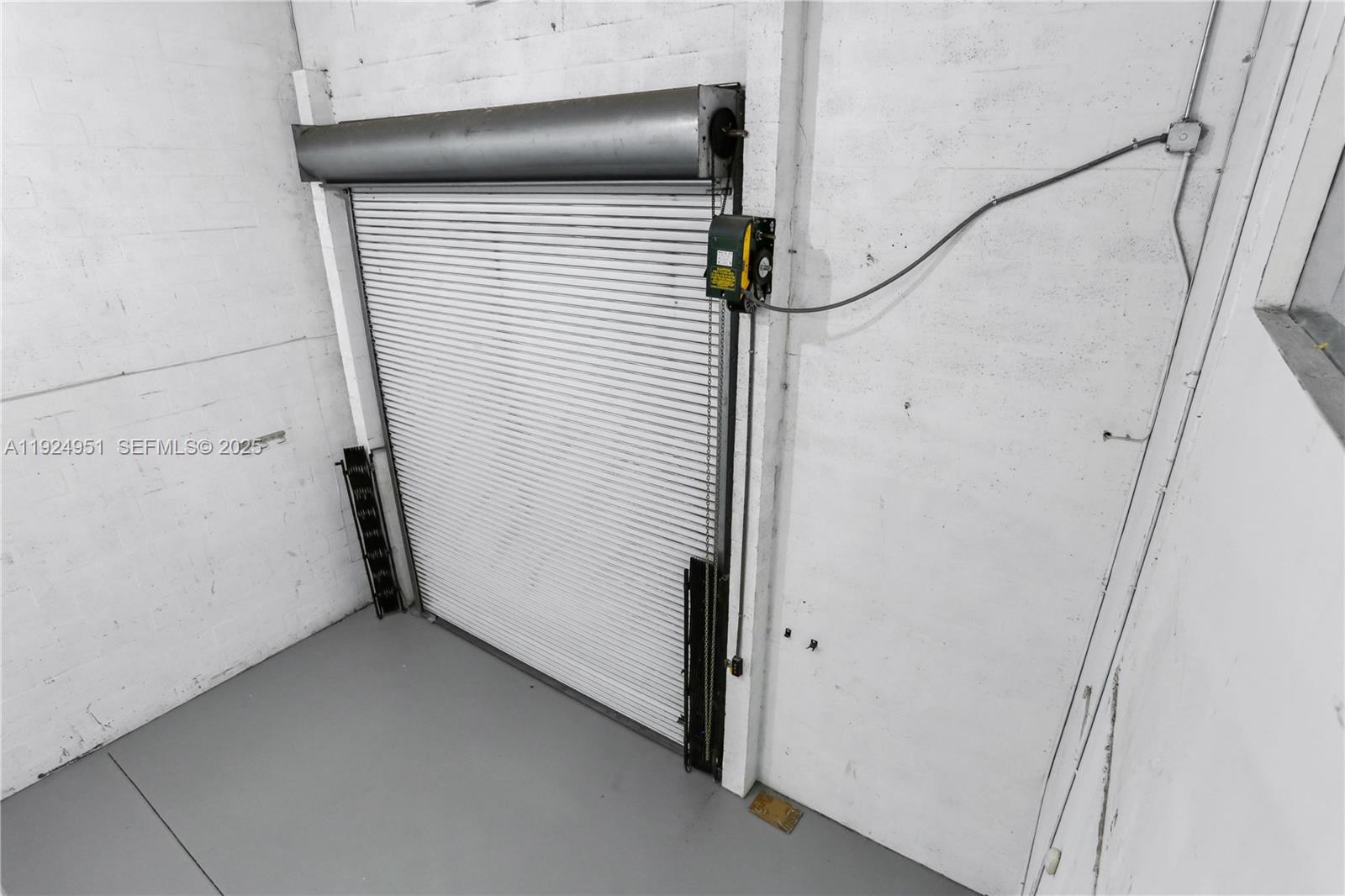 Ver detalles 3053 / sq. ft. $ 2025-12-04 0 foto