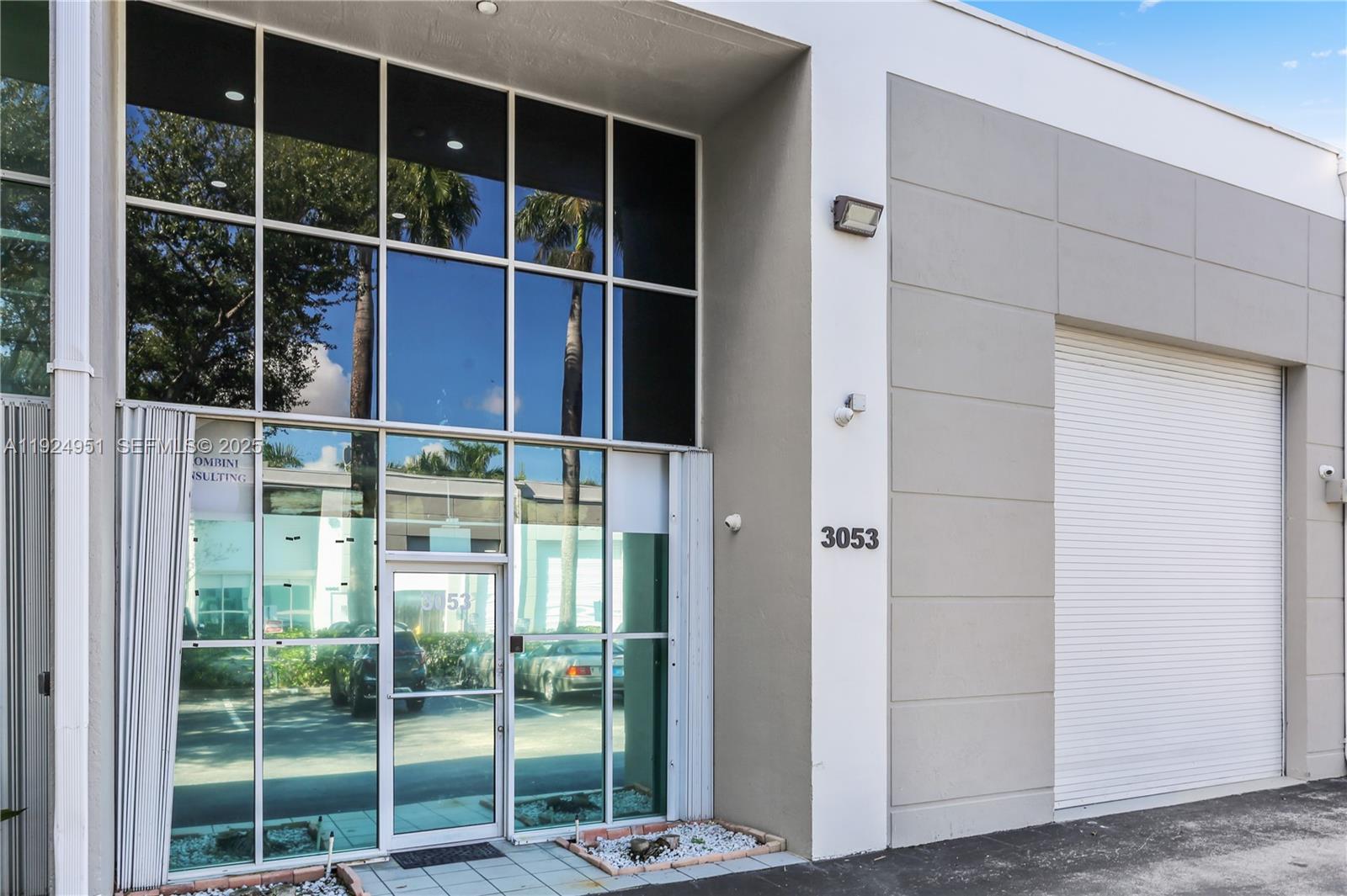 Ver detalles 3053 / sq. ft. $ 2025-12-04 0 foto