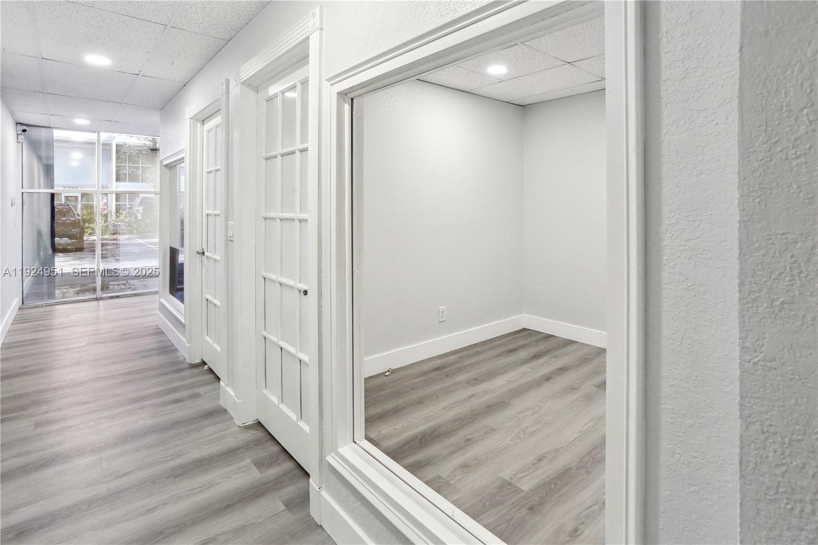 Ver detalles 3053 / sq. ft. $ 2025-12-04 0 foto