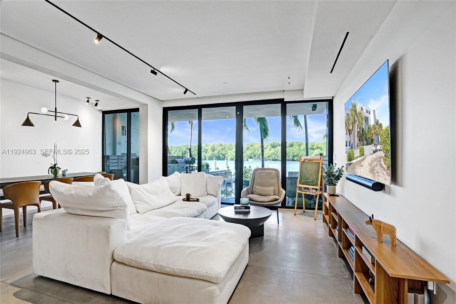 Photo of    #1512, Sunny Isles Beach, Florida, 33160 - 