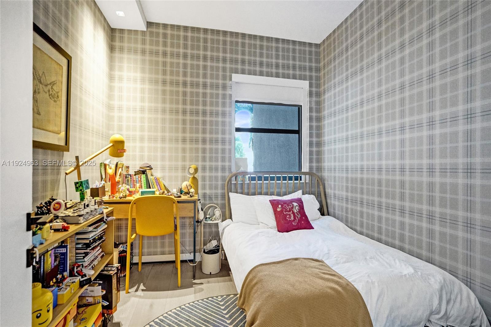 Photo of    #1512, Sunny Isles Beach, Florida, 33160 - 