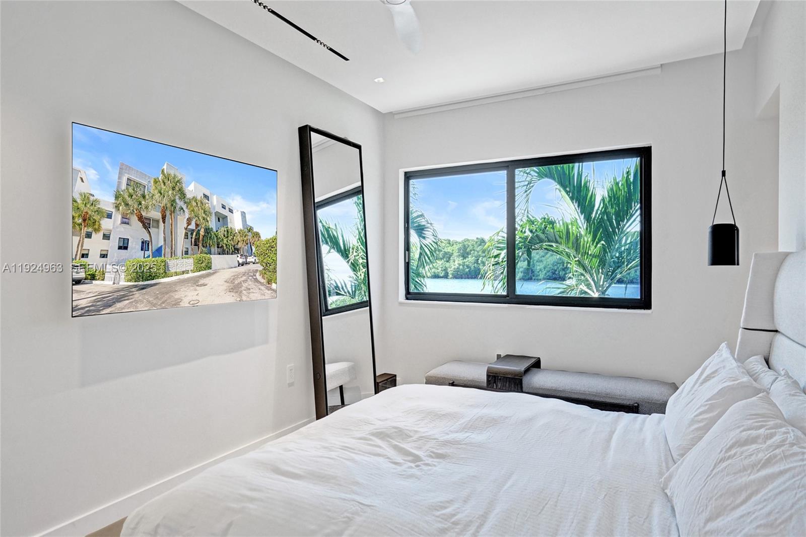 Photo of    #1512, Sunny Isles Beach, Florida, 33160 - 