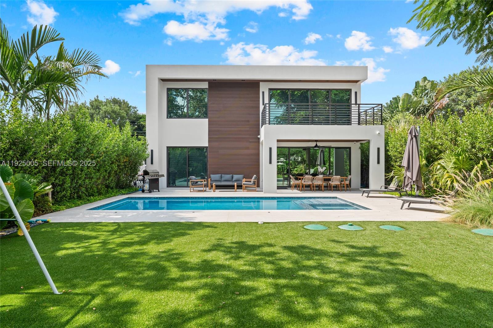   /   sq. ft. $ 2025-12-04 0 Photo