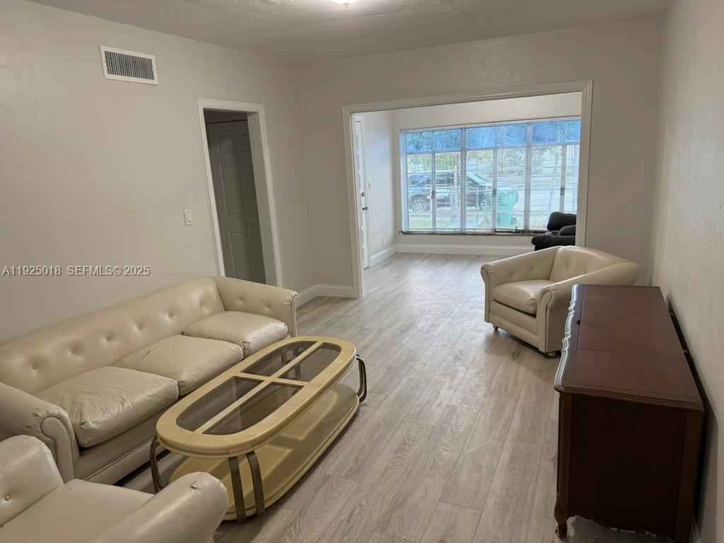   /  1445 sq. ft. $ 2025-12-04 0 Photo