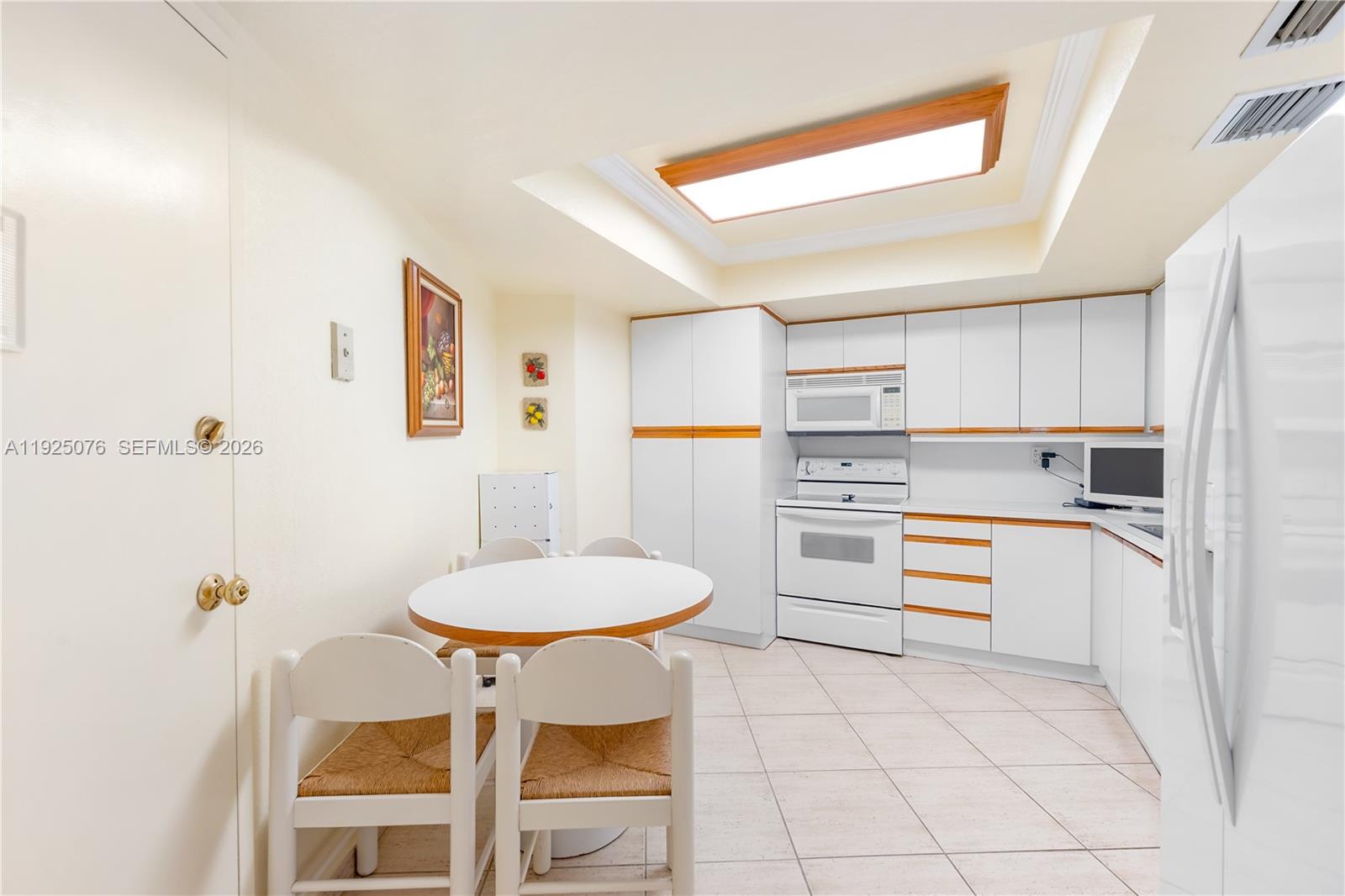 Photo of 3180 Ocean Dr  #1012, Hallandale Beach, Florida, 33009 - 