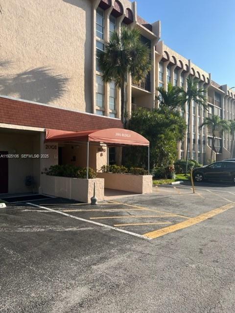Photo of 2001 Atlantic Shores Blvd #105, Hallandale Beach, Florida, 33009 -