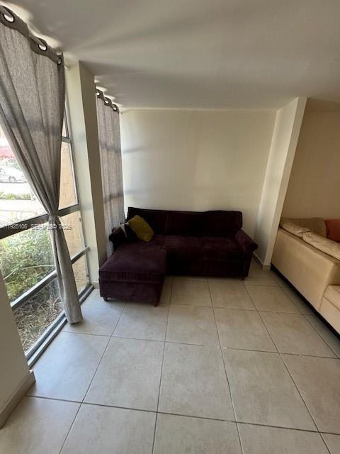 Photo of 2001 Atlantic Shores Blvd #105, Hallandale Beach, Florida, 33009 -