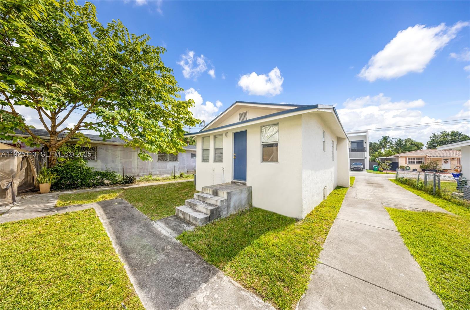 See details / 1635 sq. ft. $ 2025-12-04 0 Photo