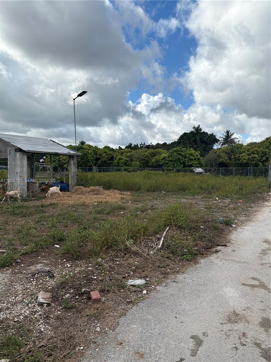   /   sq. ft. $ 2025-12-04 0 Photo