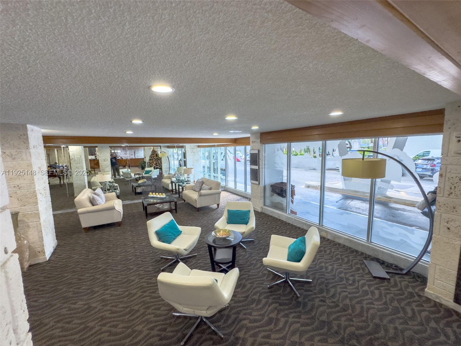 See details 503 3 / 3 2400 sq. ft. $ 2025-12-04 0 Photo