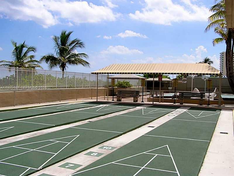 8N 2 / 1 870 sq. ft. $ 2025-12-04 0 foto