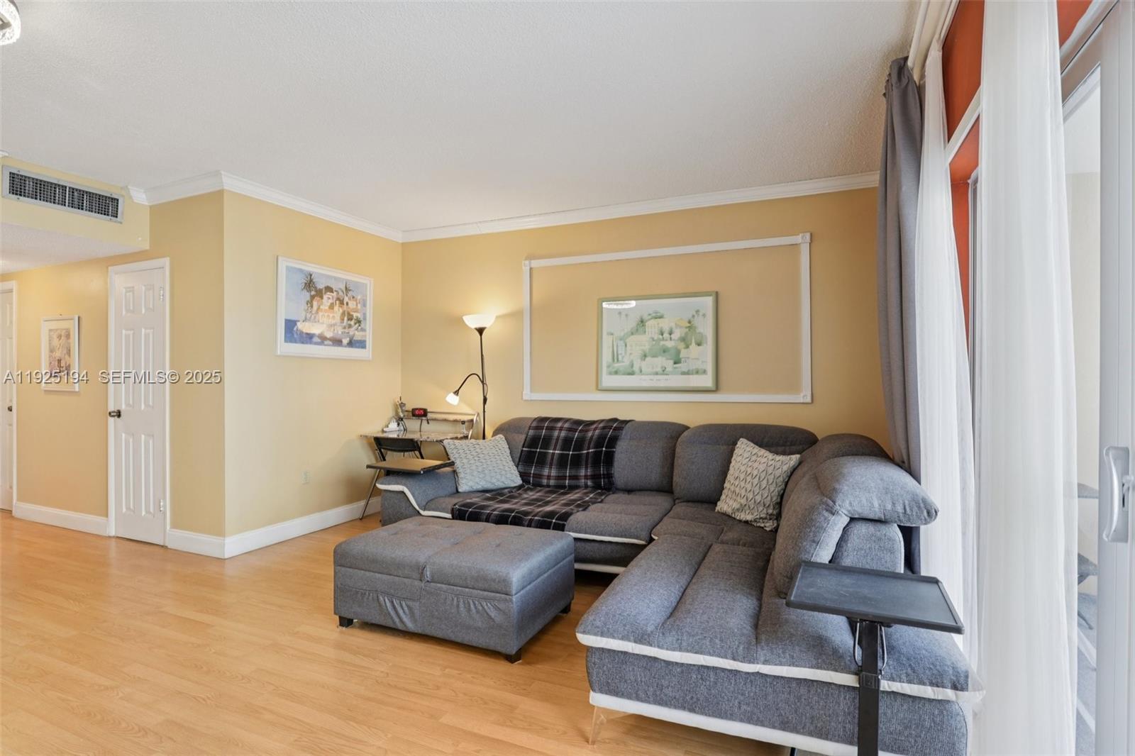 See details 16A 0 / 1 545 sq. ft. $ 2025-12-05 0 Photo