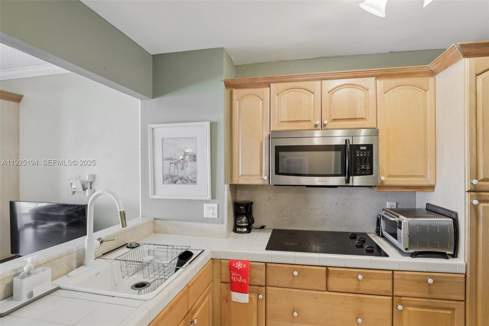 See details 16A 0 / 1 545 sq. ft. $ 2025-12-05 0 Photo