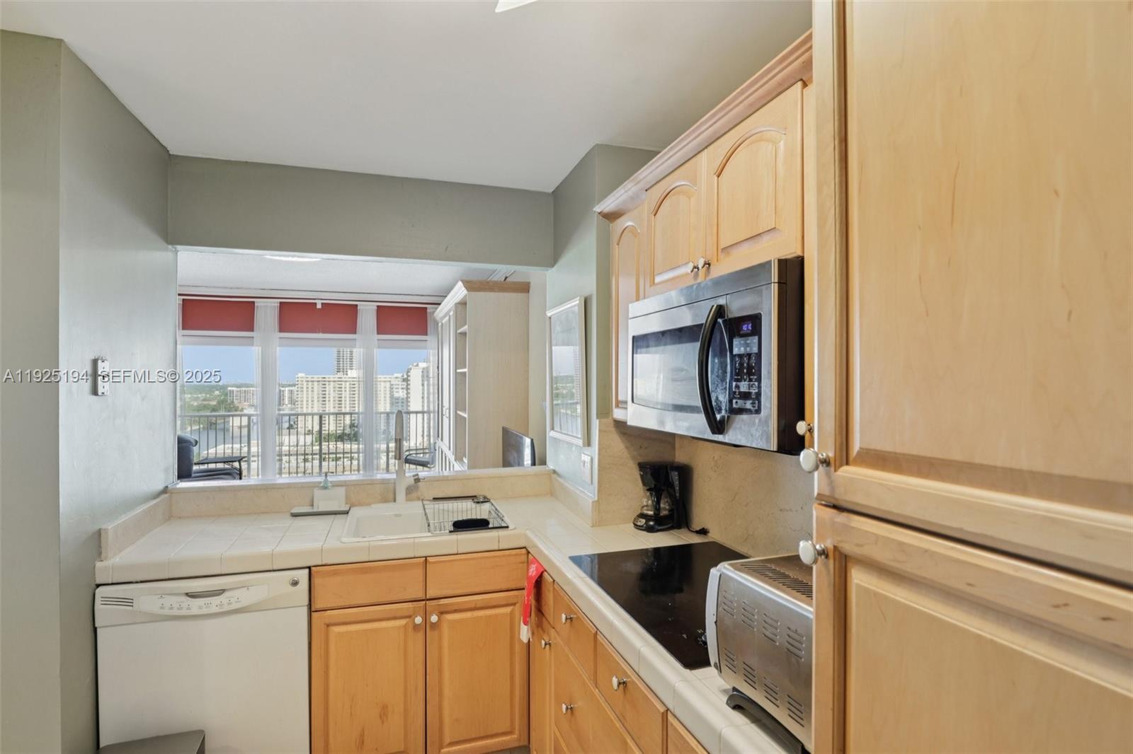 See details 16A 0 / 1 545 sq. ft. $ 2025-12-05 0 Photo