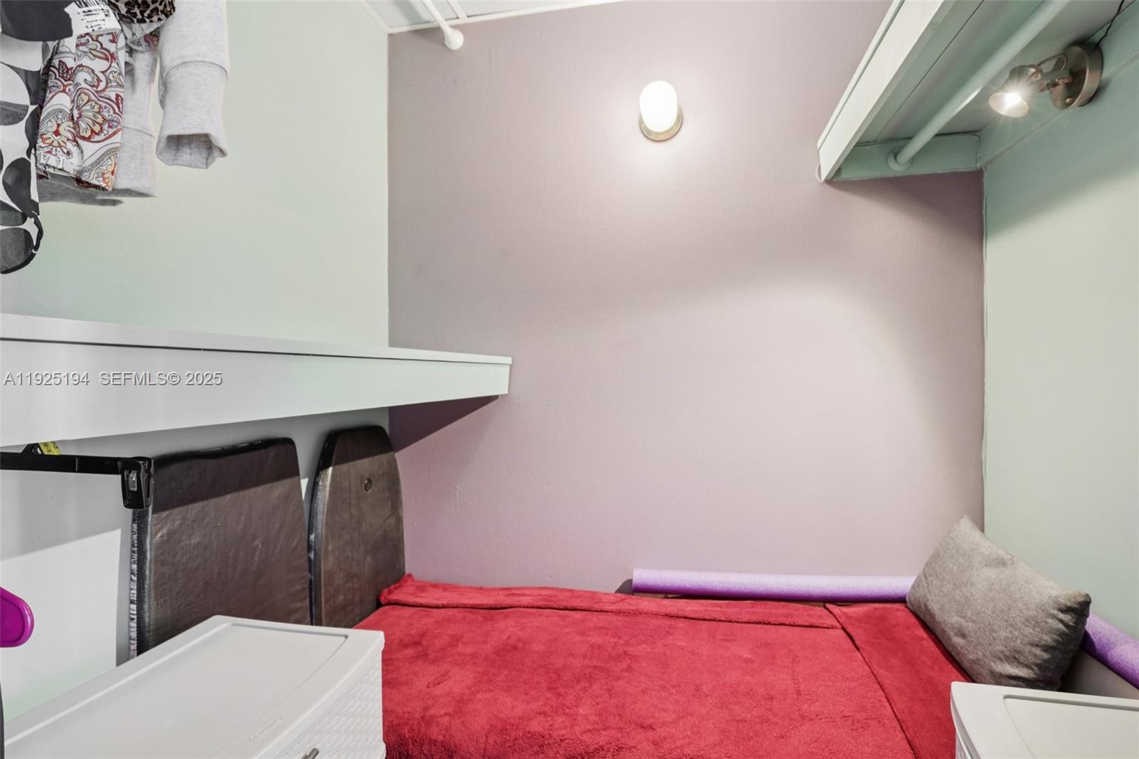 See details 16A 0 / 1 545 sq. ft. $ 2025-12-05 0 Photo