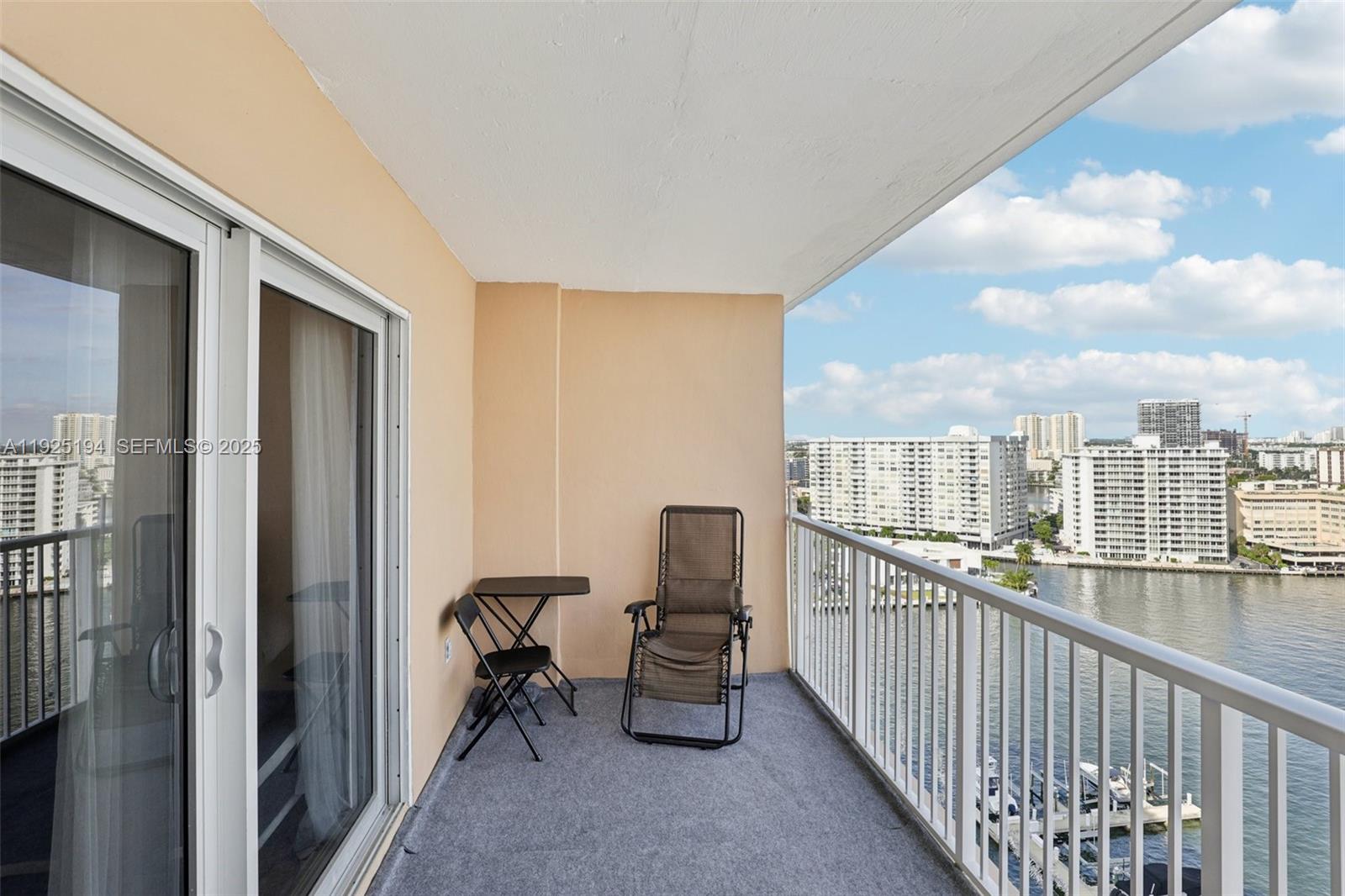 See details 16A 0 / 1 545 sq. ft. $ 2025-12-05 0 Photo