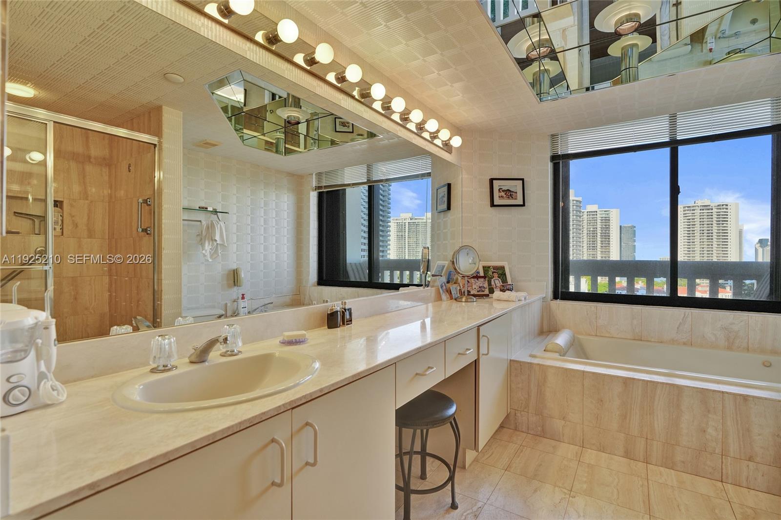 1608 2 / 2 1230 sq. ft. $ 2025-12-04 0 foto