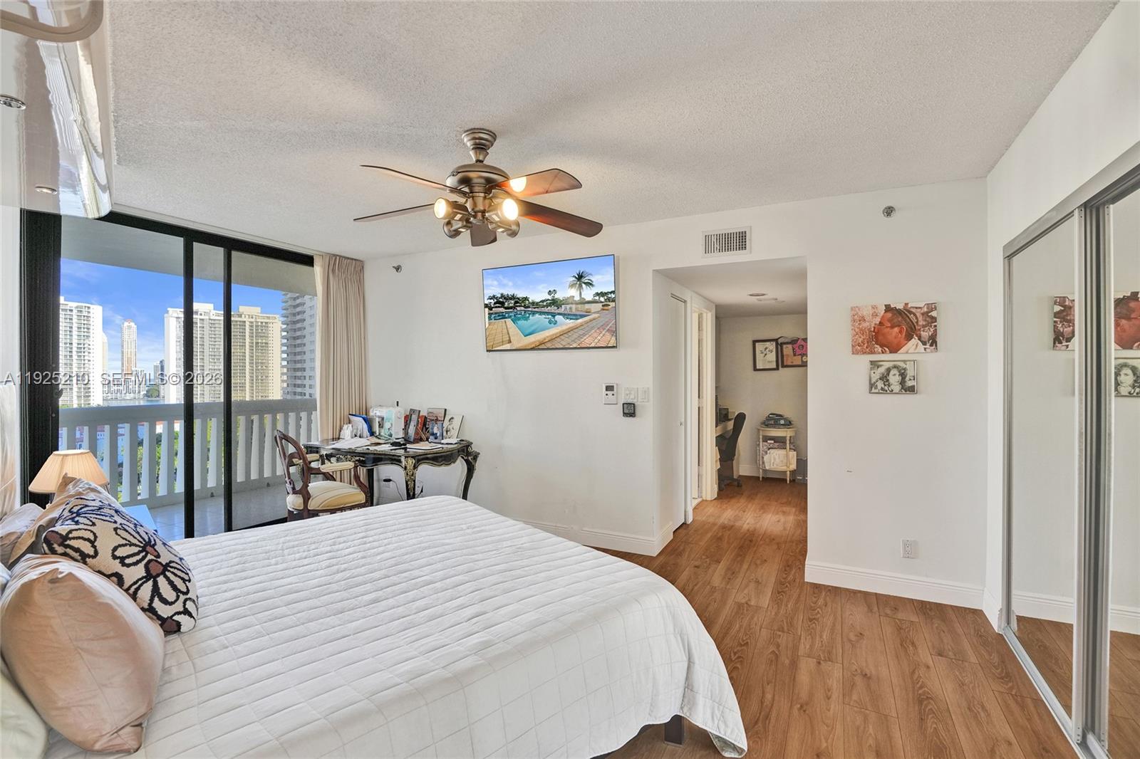 1608 2 / 2 1230 sq. ft. $ 2025-12-04 0 foto