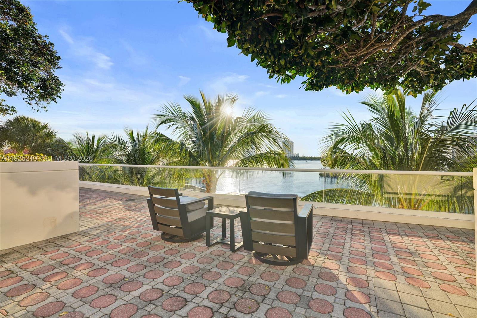 1608 2 / 2 1230 sq. ft. $ 2025-12-04 0 foto