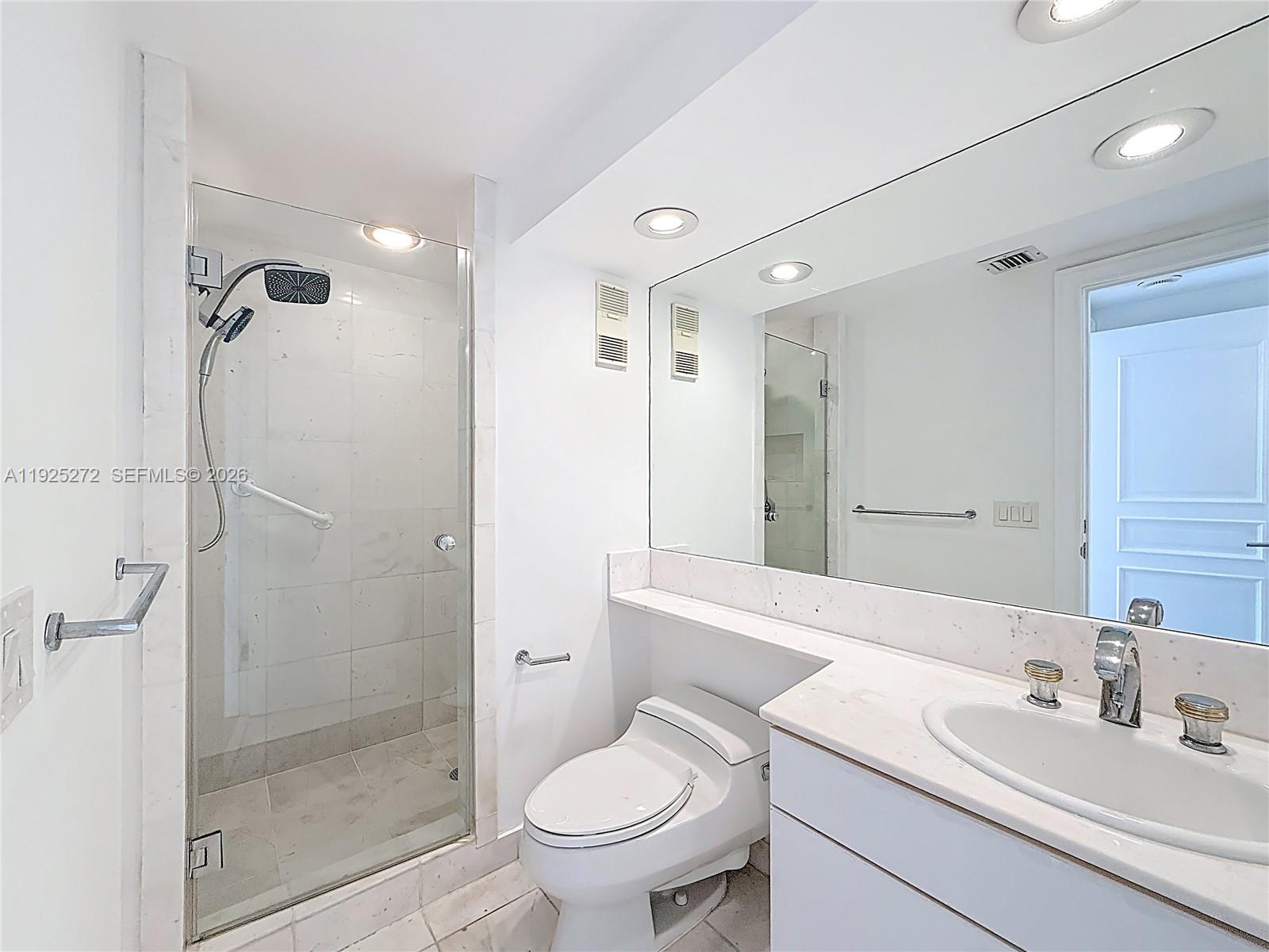 See details 902 2 / 2 1910 sq. ft. $ 2025-12-04 0 Photo