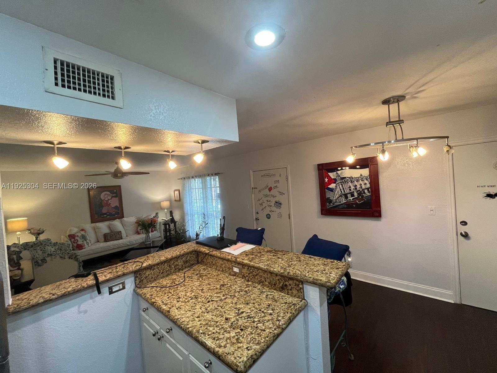 D24 2 / 2 920 sq. ft. $ 2025-12-04 0 Photo