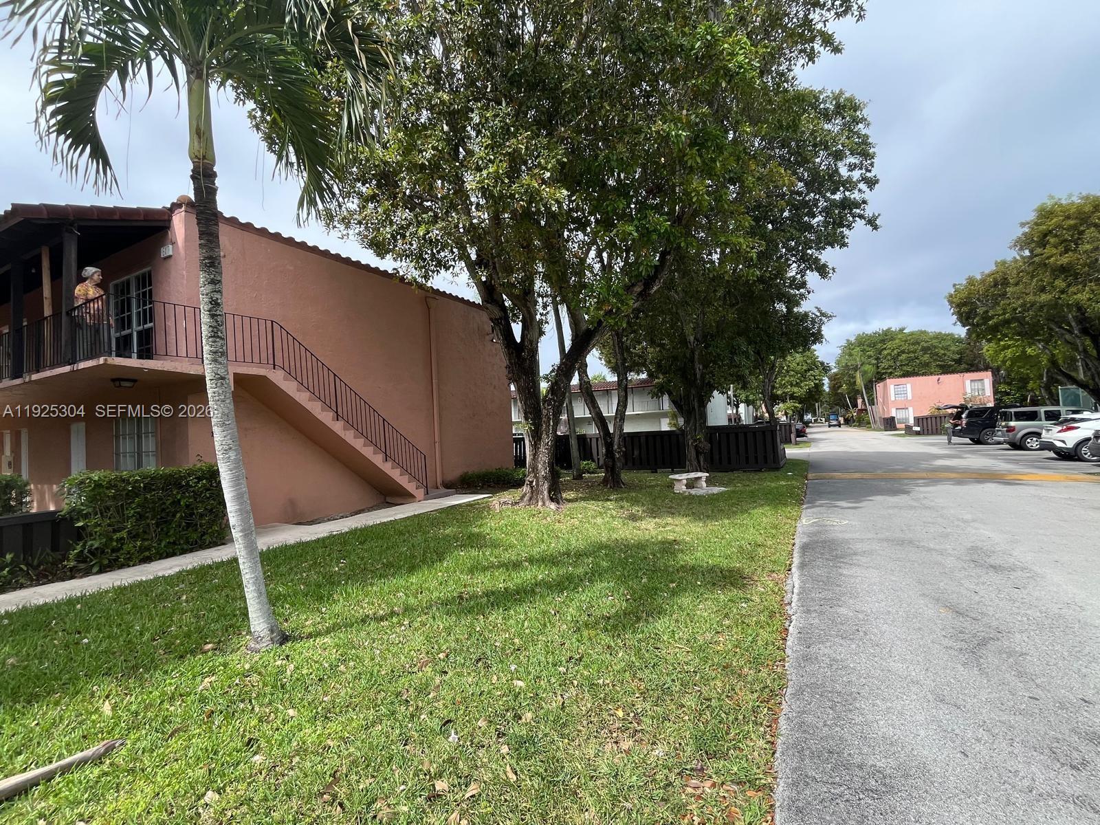 D24 2 / 2 920 sq. ft. $ 2025-12-04 0 Photo