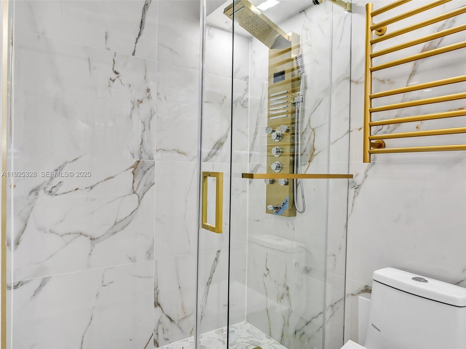 Ver detalles 712 2 / 2 1552 sq. ft. $ 2025-12-04 0 foto