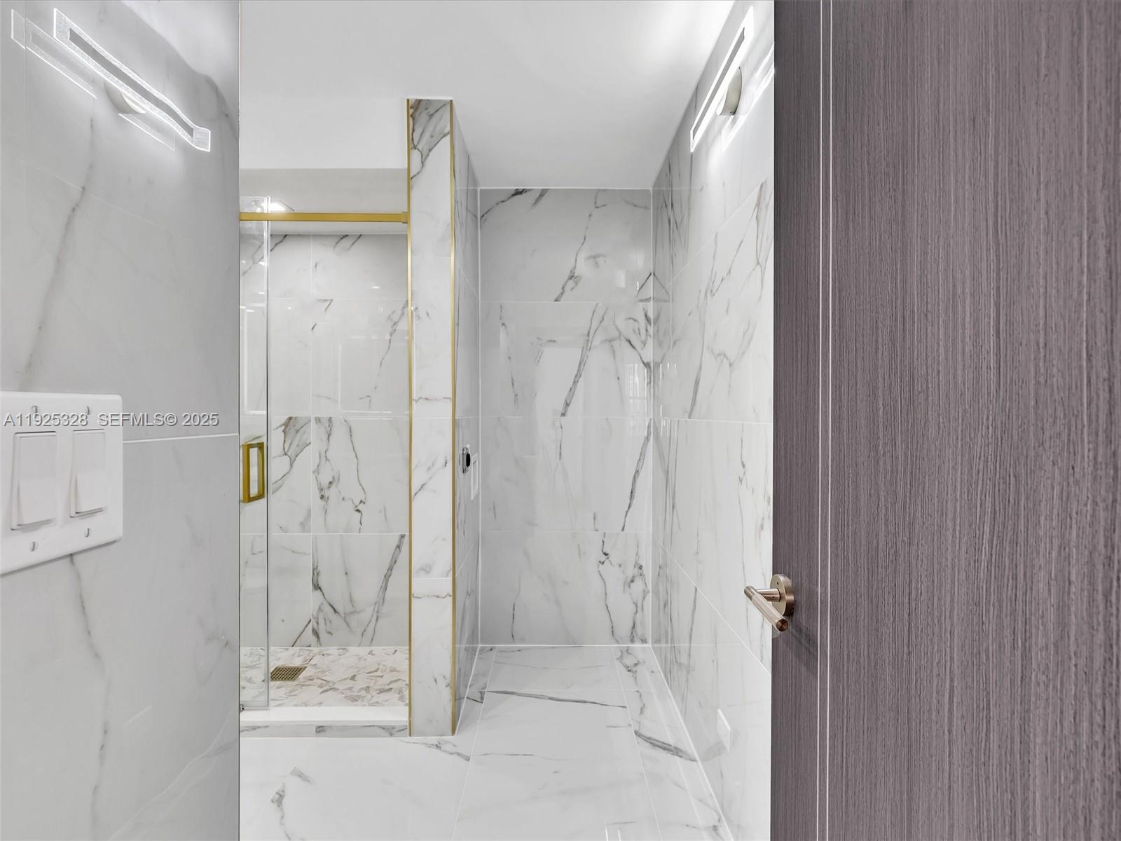 Ver detalles 712 2 / 2 1552 sq. ft. $ 2025-12-04 0 foto