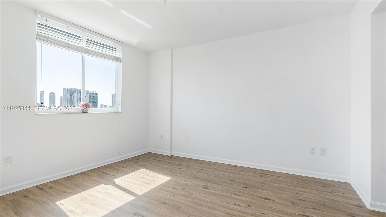 Photo of 18800 29th Ave  #1012, Aventura, Florida, 33180 - Large King Size Bedroom