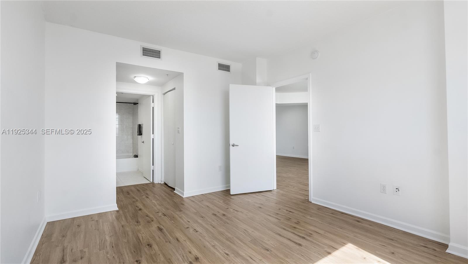 Photo of 18800 29th Ave  #1012, Aventura, Florida, 33180 - Private 2 Closets and Full Bath