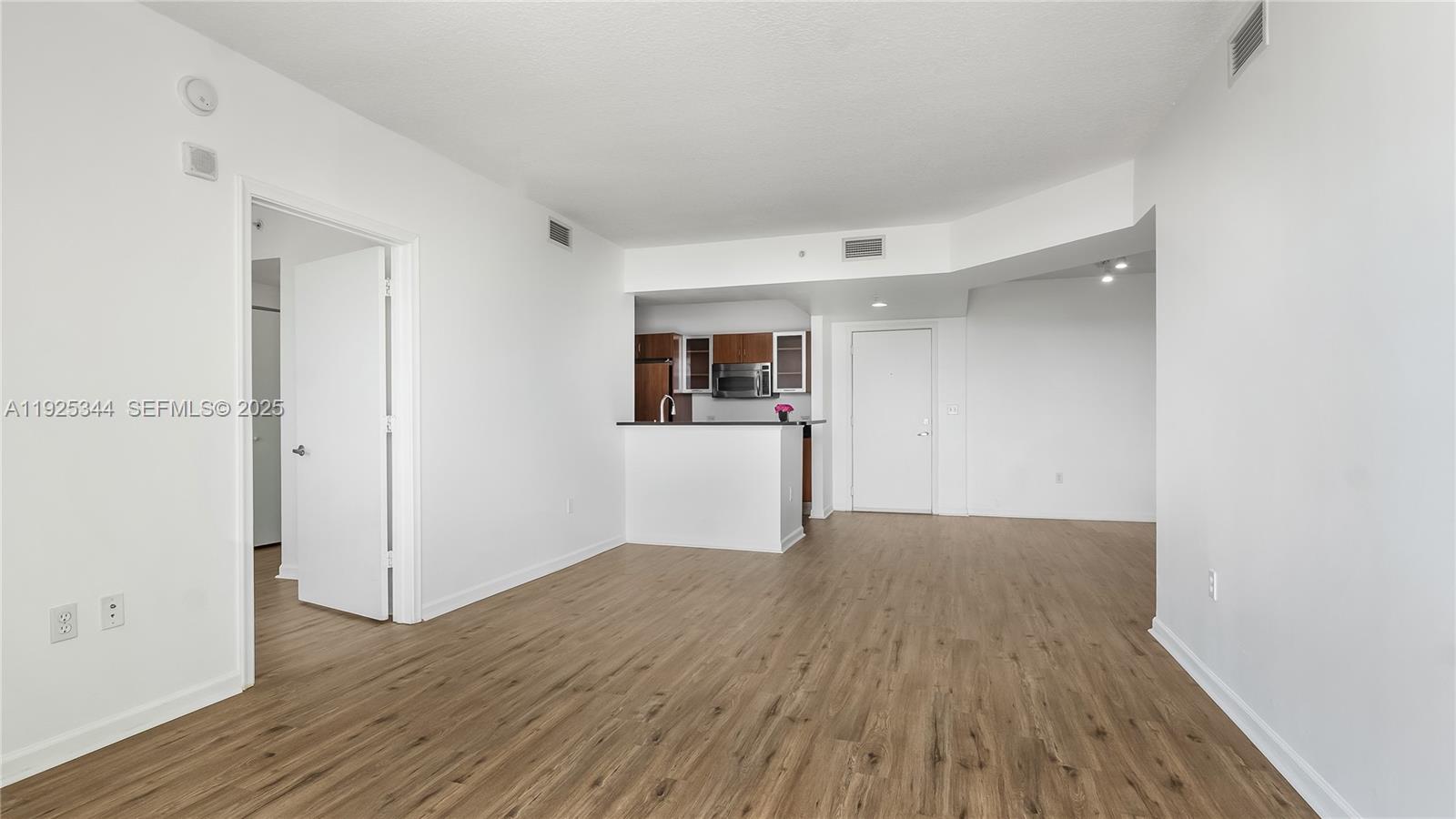 Photo of 18800 29th Ave  #1012, Aventura, Florida, 33180 - Large Open Floor Plan