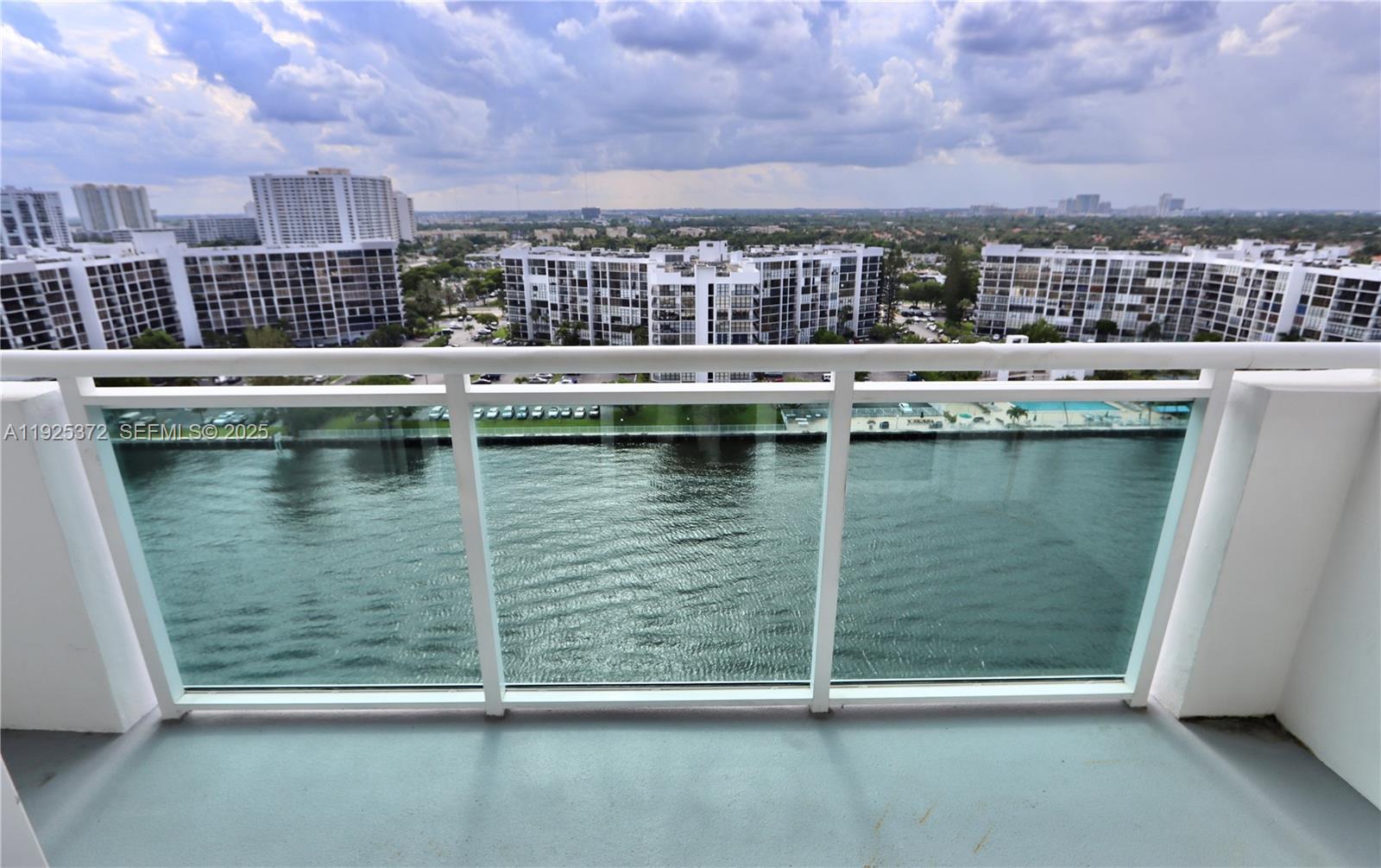 Photo of 3000 Ocean Dr #1520, Hollywood, Florida, 33019 -