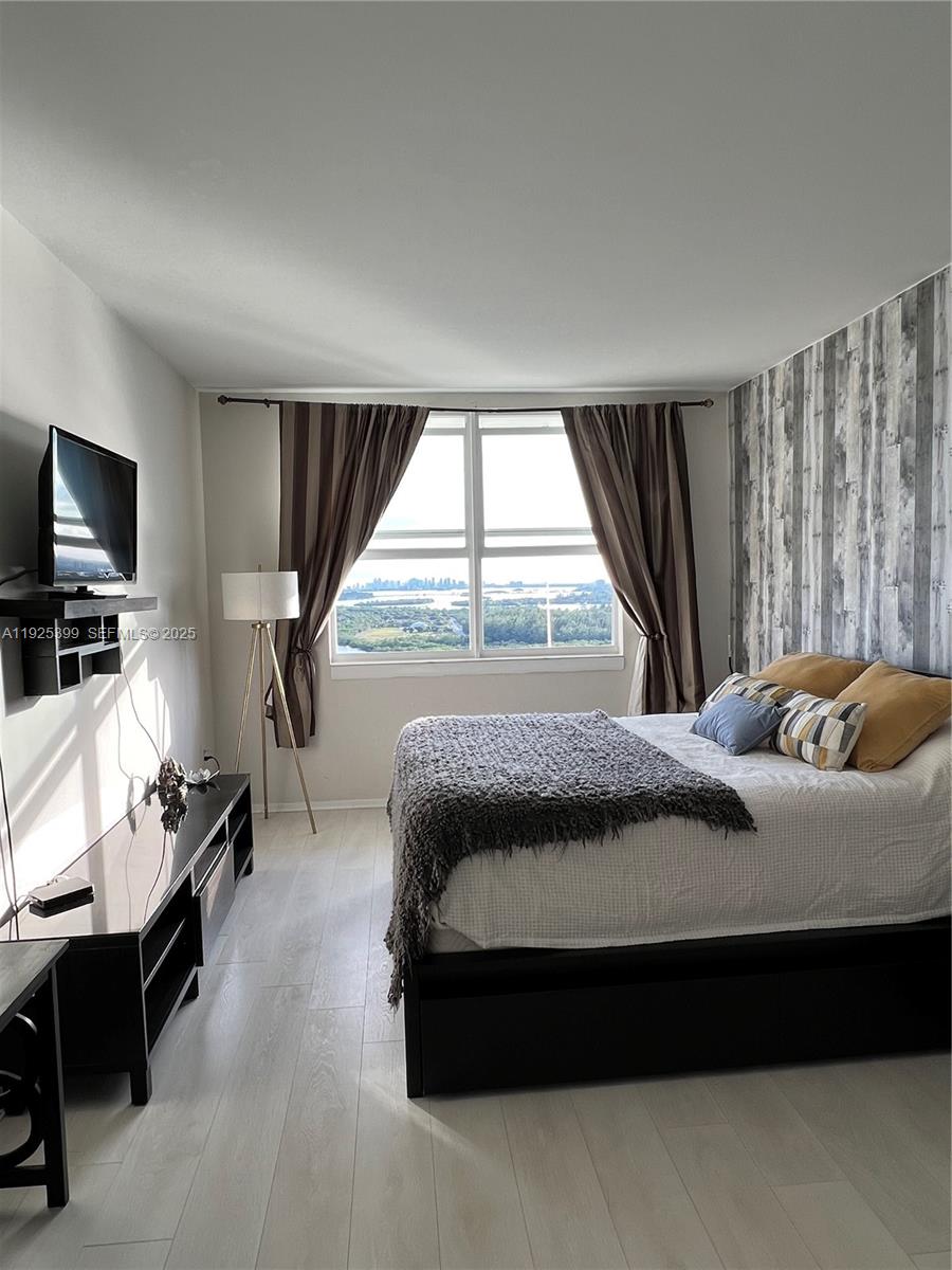 2114 1 / 2 762 sq. ft. $ 2025-12-04 0 Photo