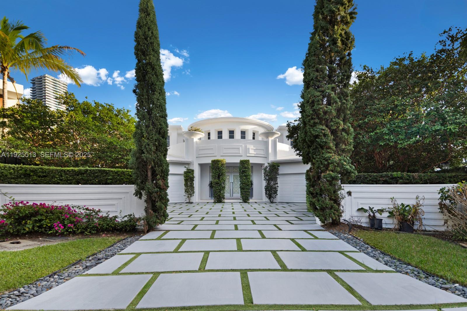 Photo of 142 Island Is  (142), Golden Beach, Florida, 33160 - 