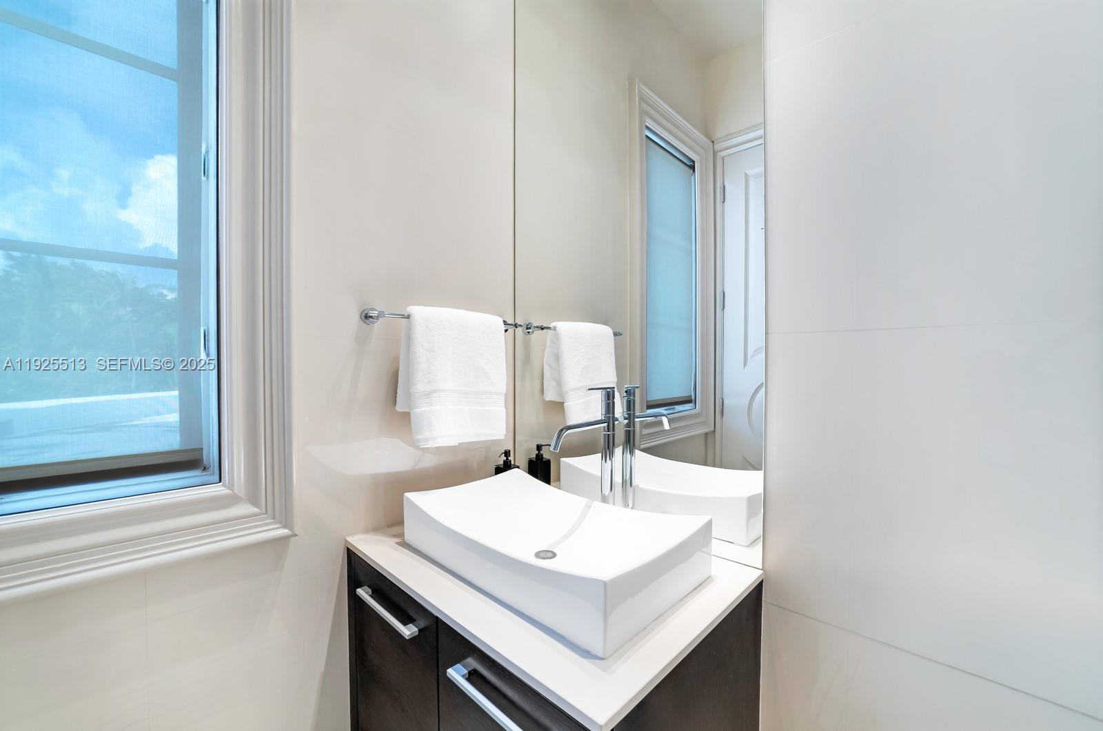 Photo of 142 Island Is  (142), Golden Beach, Florida, 33160 - 