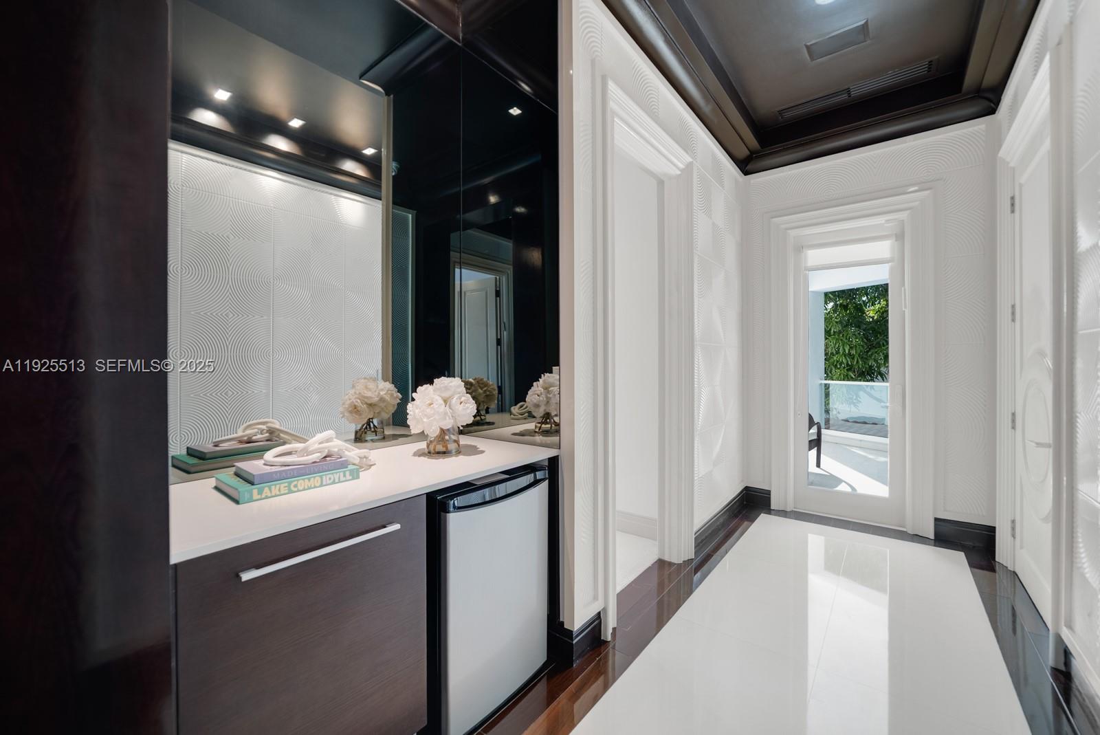 Photo of 142 Island Is  (142), Golden Beach, Florida, 33160 - 