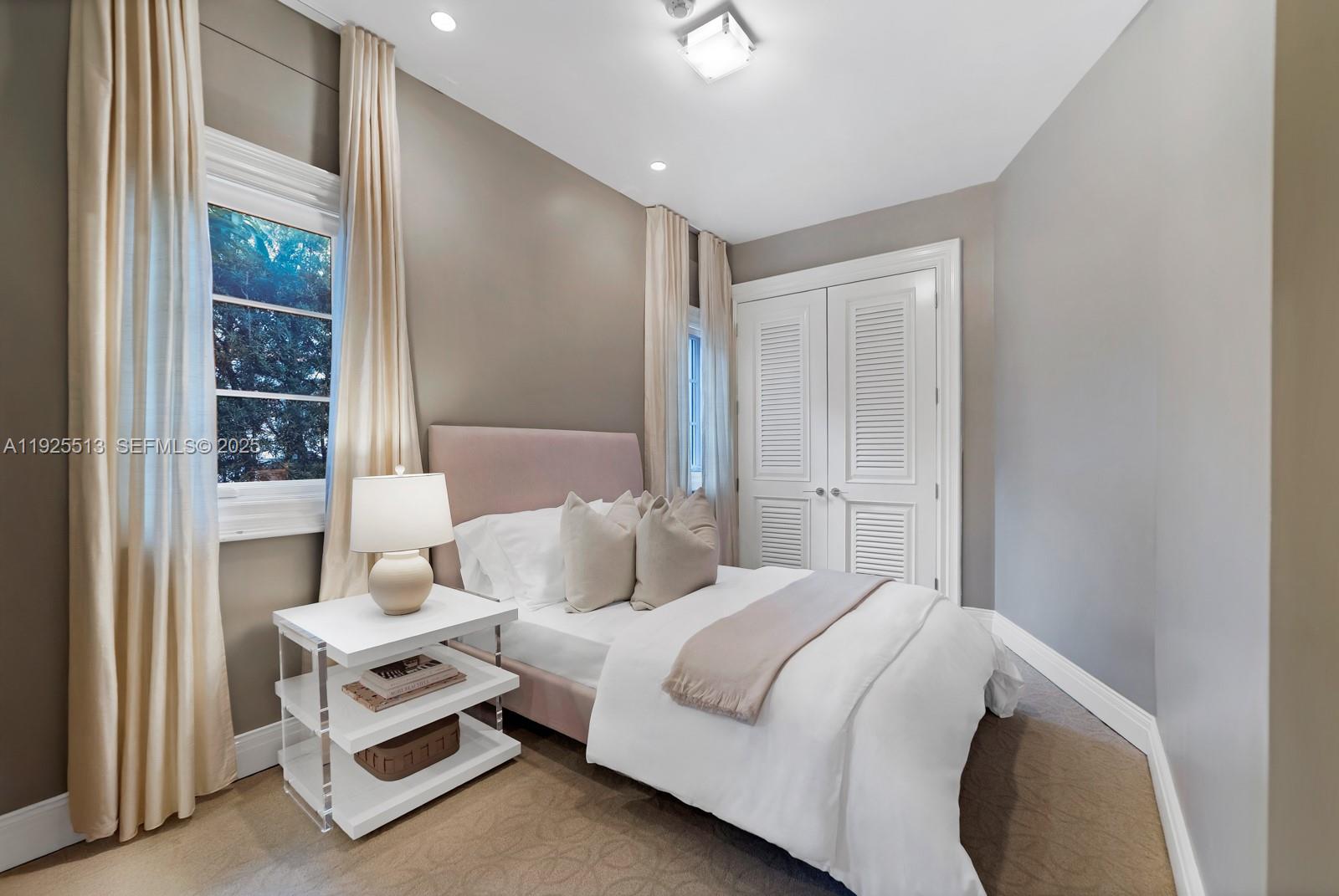 Photo of 142 Island Is  (142), Golden Beach, Florida, 33160 - 